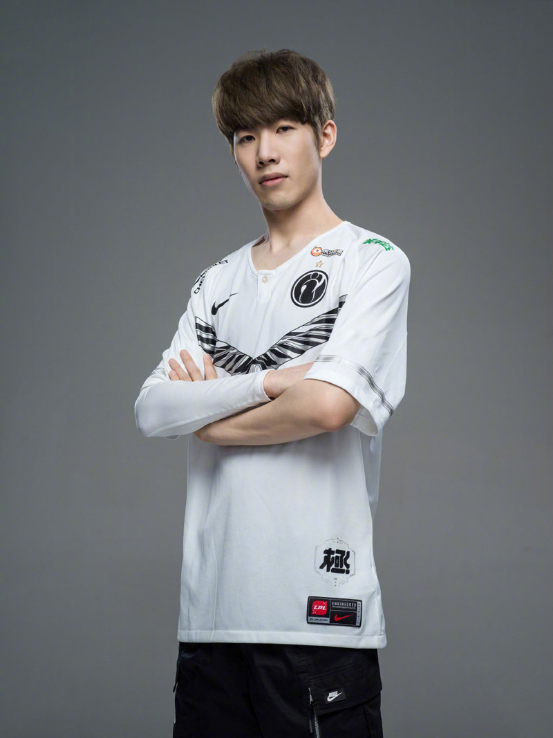 飞的翅膀 飞的翅膀