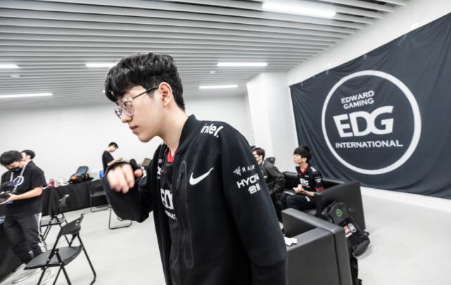 战术调整 战术调整